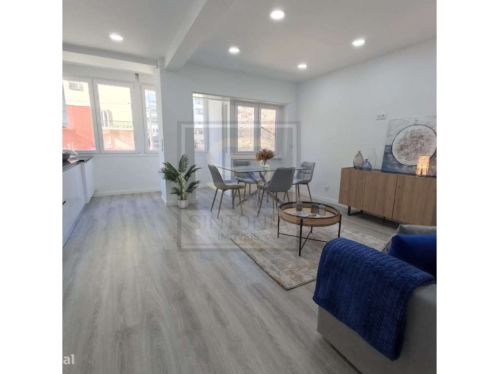 Apartamento T3 Totalmente Remodelado - Benfica - Grande imagem: 3/16
