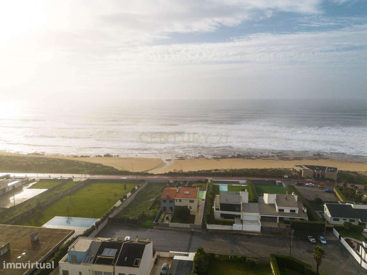 Moradia em Arcozelo — Elegância, Espaço e Proximidade ao Mar-53