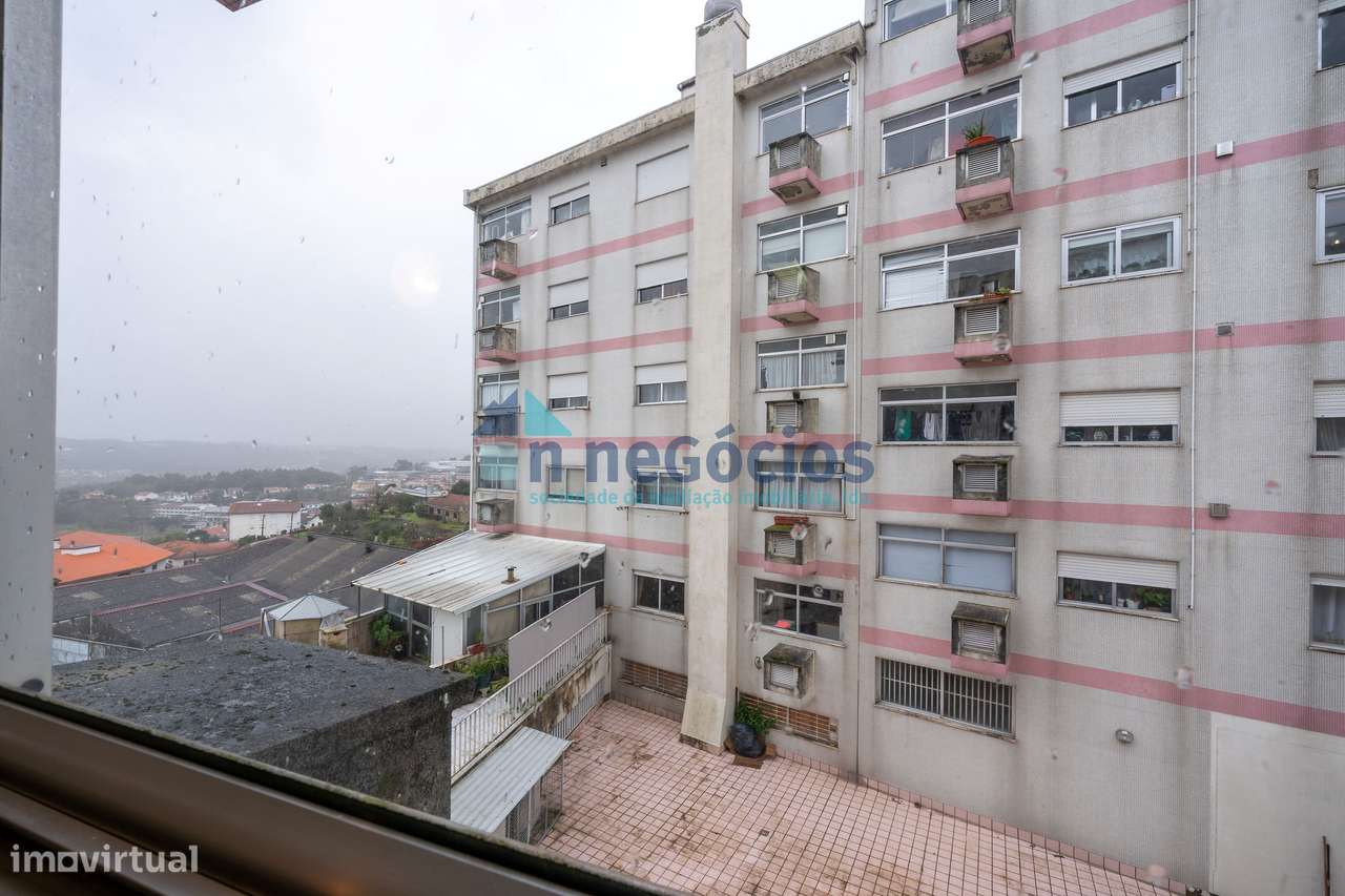 T2 com localização privilegiada em Oliveira de Azeméis - Grande imagem: 4/15