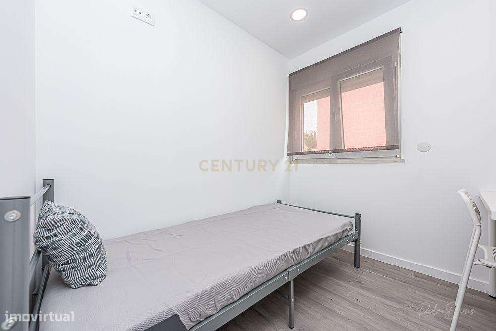 Alojamento Estudantil LÁ-SALETTE  ( quarto Toutinegra Real 6m2 ) - Grande imagem: 4/30