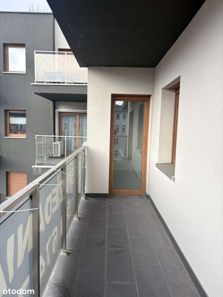 Nowoczesne 3-pokojowe mieszkanie z balkonem-4