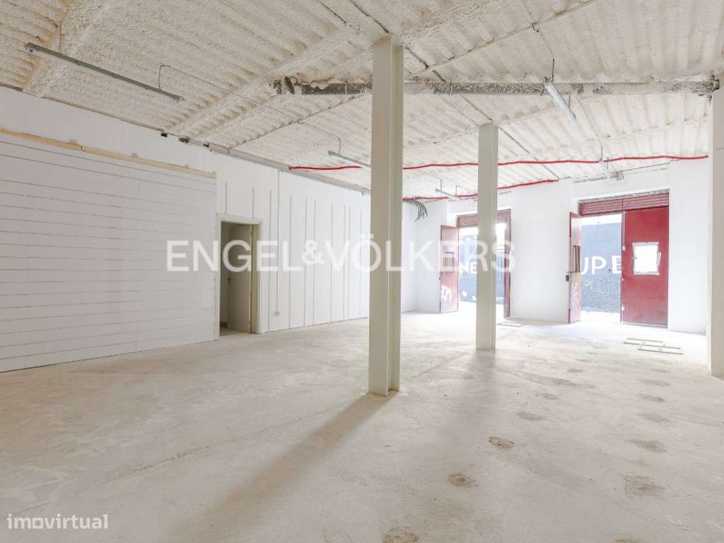 Investimento Imperdível: Espaço Comercial nos Anjos - Grande imagem: 1/25