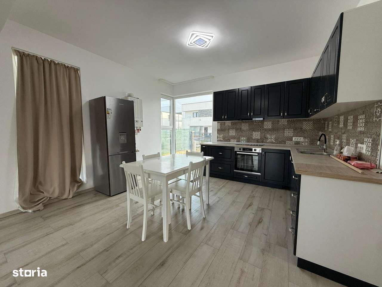 Individuala - 3 Camere - 2 Bai - Mobilata - Finalizata - Imagine principală: 5/8