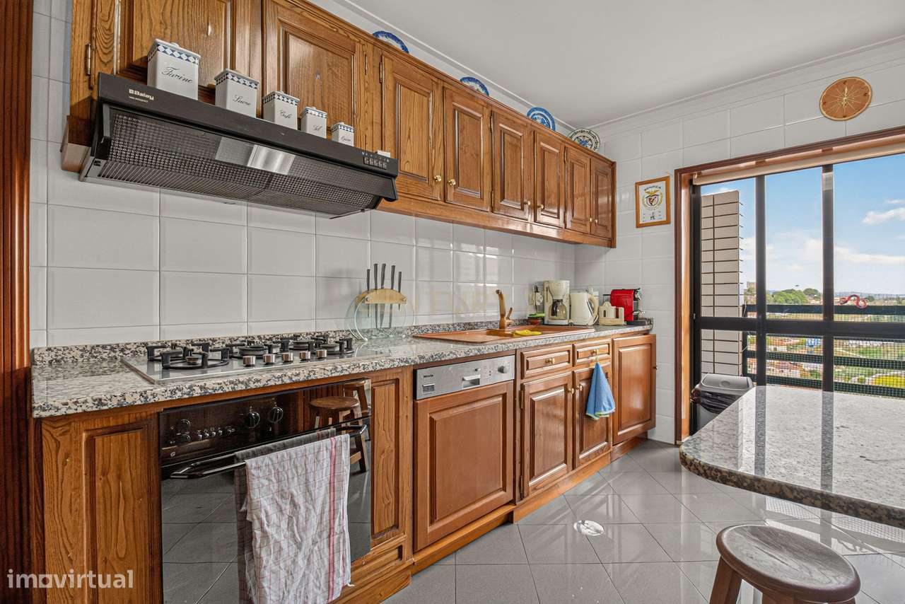 Fantástico APARTAMENTO T3 no #CENTRO de# BRAGANÇA!!!- AVENIDA SÁ CARNE-6