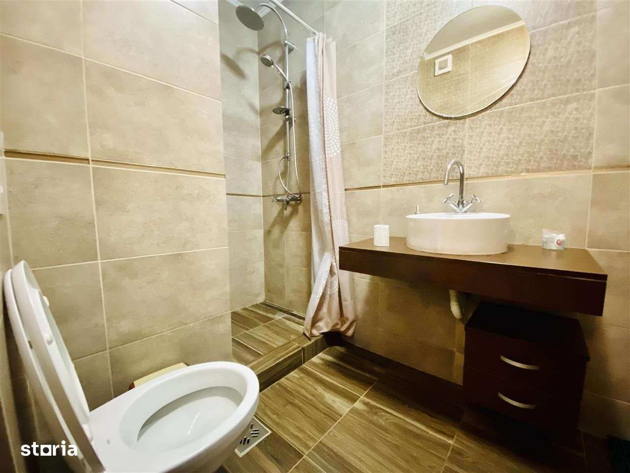 Ap. cu 3 camere, 2 bai, 2 balcoane, 2 locuri de parcare, Selimbar - Imagine principală: 5/12