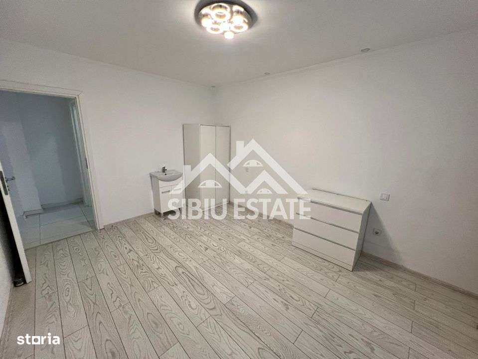 Spatiu comercial LA PRET DE APARTAMENT in Sibiu cu s. utila 56 mp.- Zo - Imagine principală: 5/20
