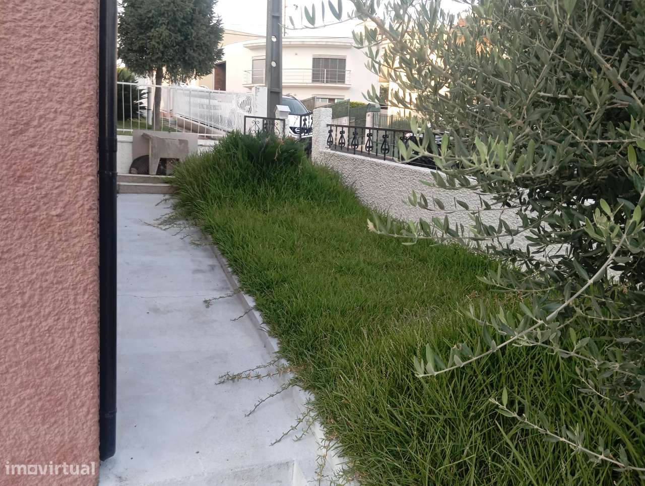 Moradia com jardim e garagem Lugar nobre cidade de Oliveira de Azeméis-17