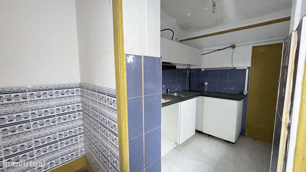 Moradia para remodelar em Ermesinde-18