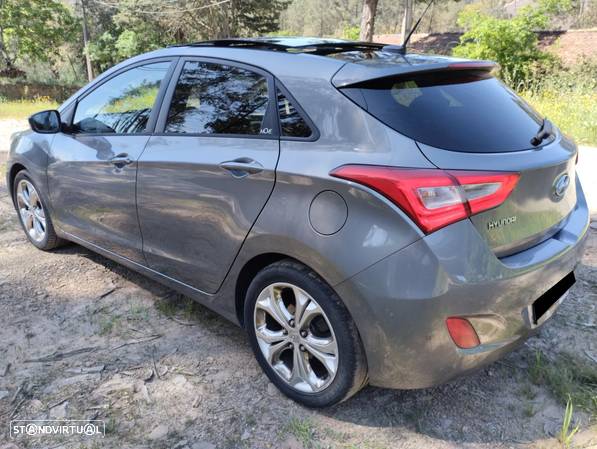 Hyundai i30 1.6 CRDi STyle J17 - 2