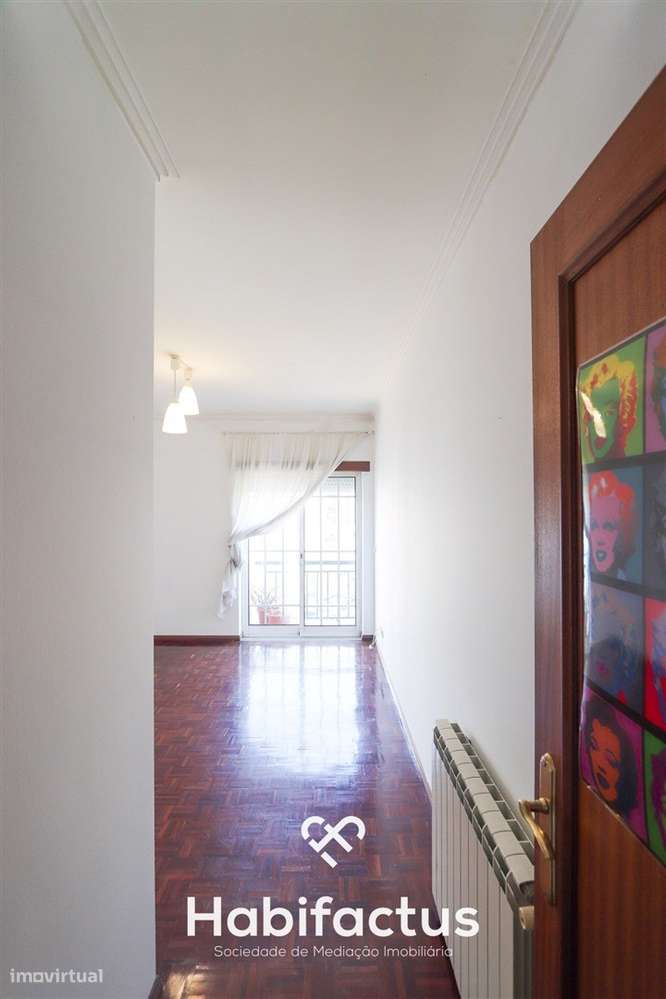 Apartamento T3+1 Duplex para  venda em Marzovelos.-9