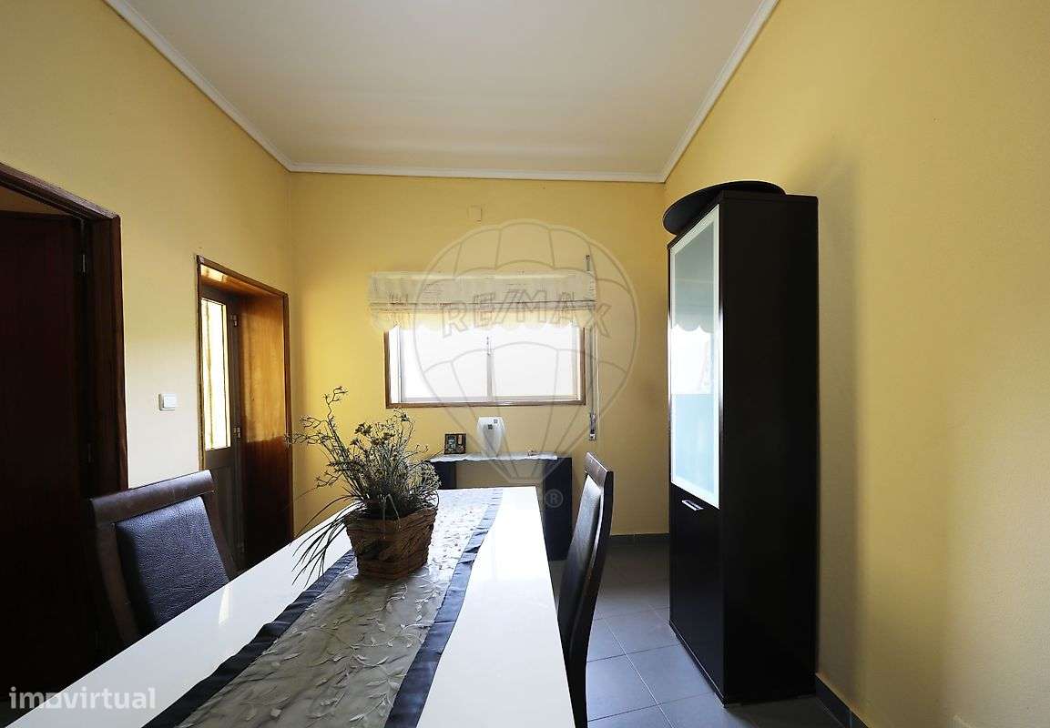 Moradia T2 para venda-5