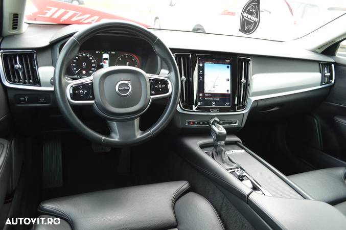 Volvo S90 D4 Momentum - 22