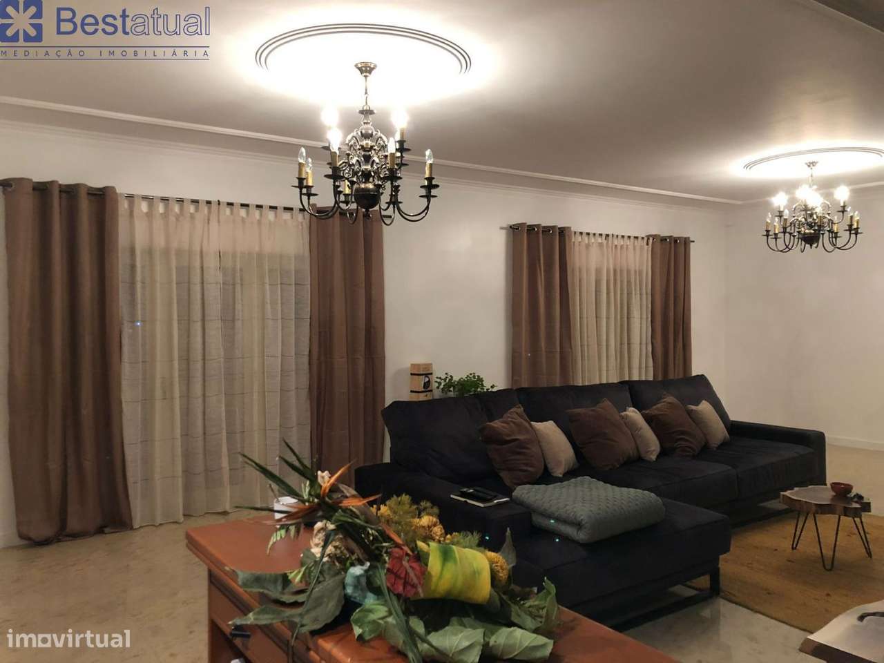 Moradia T4 - 4 Suites - Possib. Permuta - Ribeirão-29