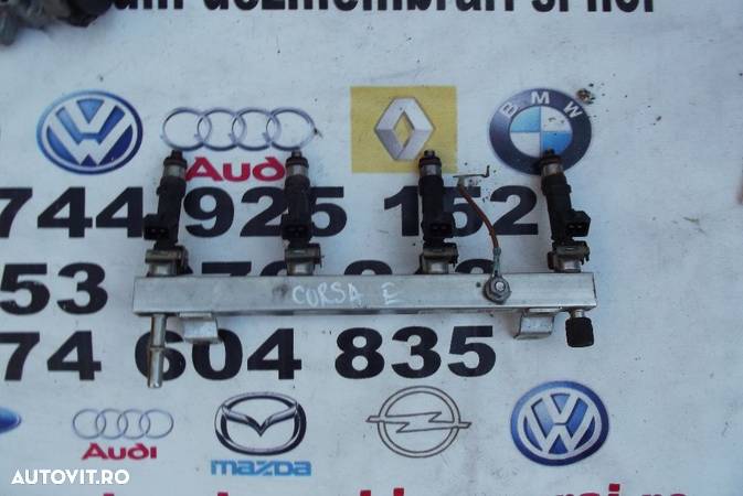 Rampa injectoare Opel Corsa E motor 1.2 euro 5 dezmembrez Corsa E astra j corsa d meriva b - 1