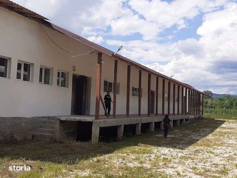 Hala de Inchiriat Godeni Arges - Imagine principală: 4/20