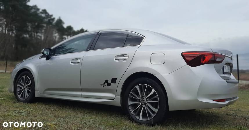 Toyota Avensis Touring Sports 1.8 Edition-S - 18