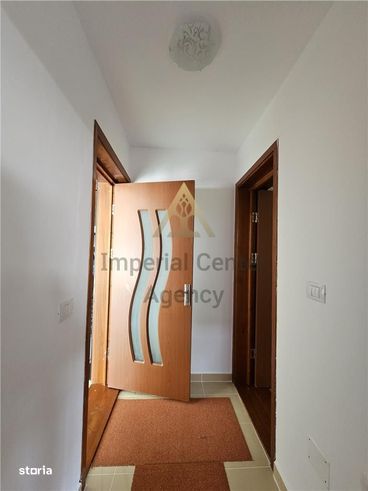 PROPRIETATE DE VANZARE in Sl&#259;nic Moldova cu 2 case pe teren de 2.-7