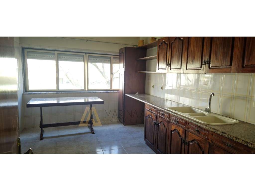 Apartamento t3 com 105m2, com zona de lavandaria, 2 varandas, e arr...-12