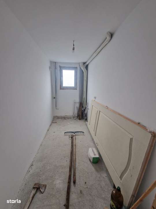 Casa individuala, decomandata, 10 camere, 210 mp., teren 15000mp., zon-5