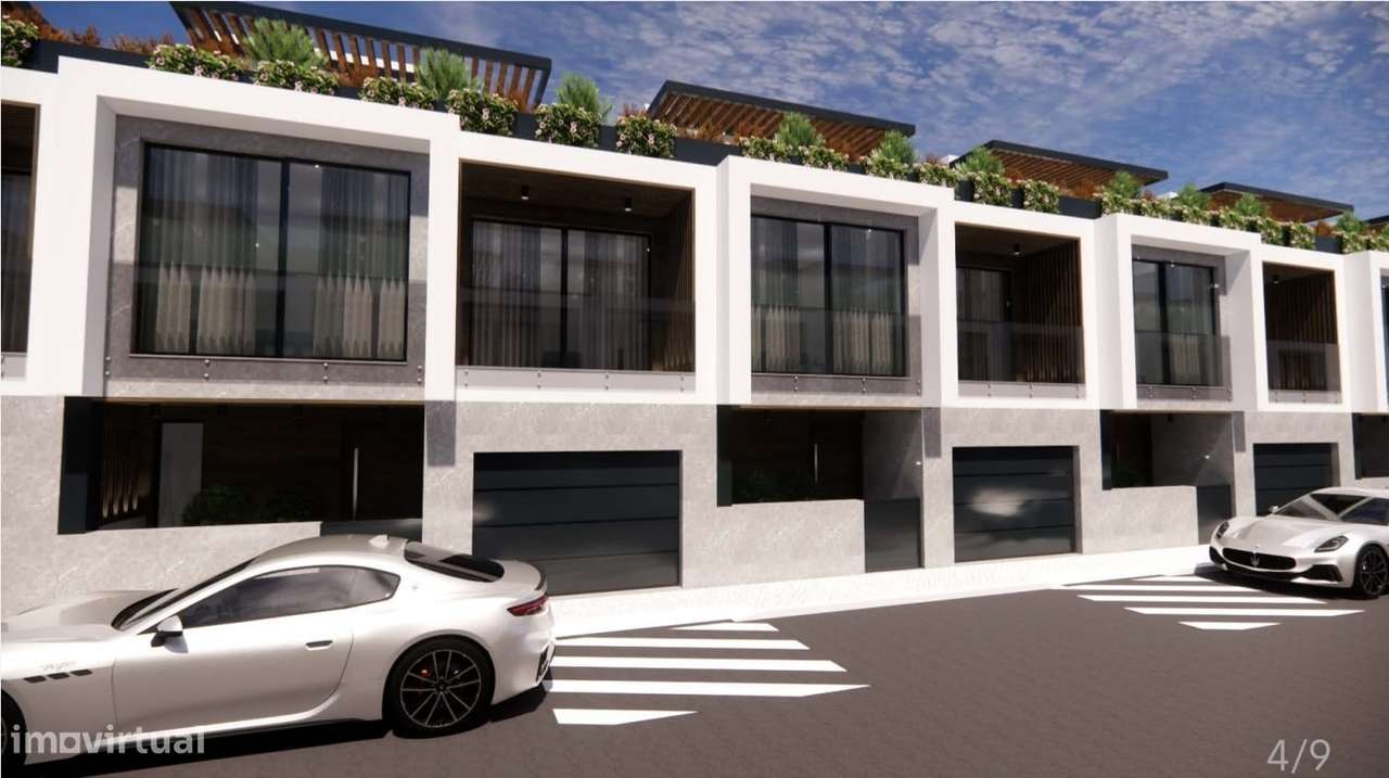 Moradia V4/V5 de Luxo com Piscina e Rooftop – Montenegro, Faro - Grande imagem: 3/17