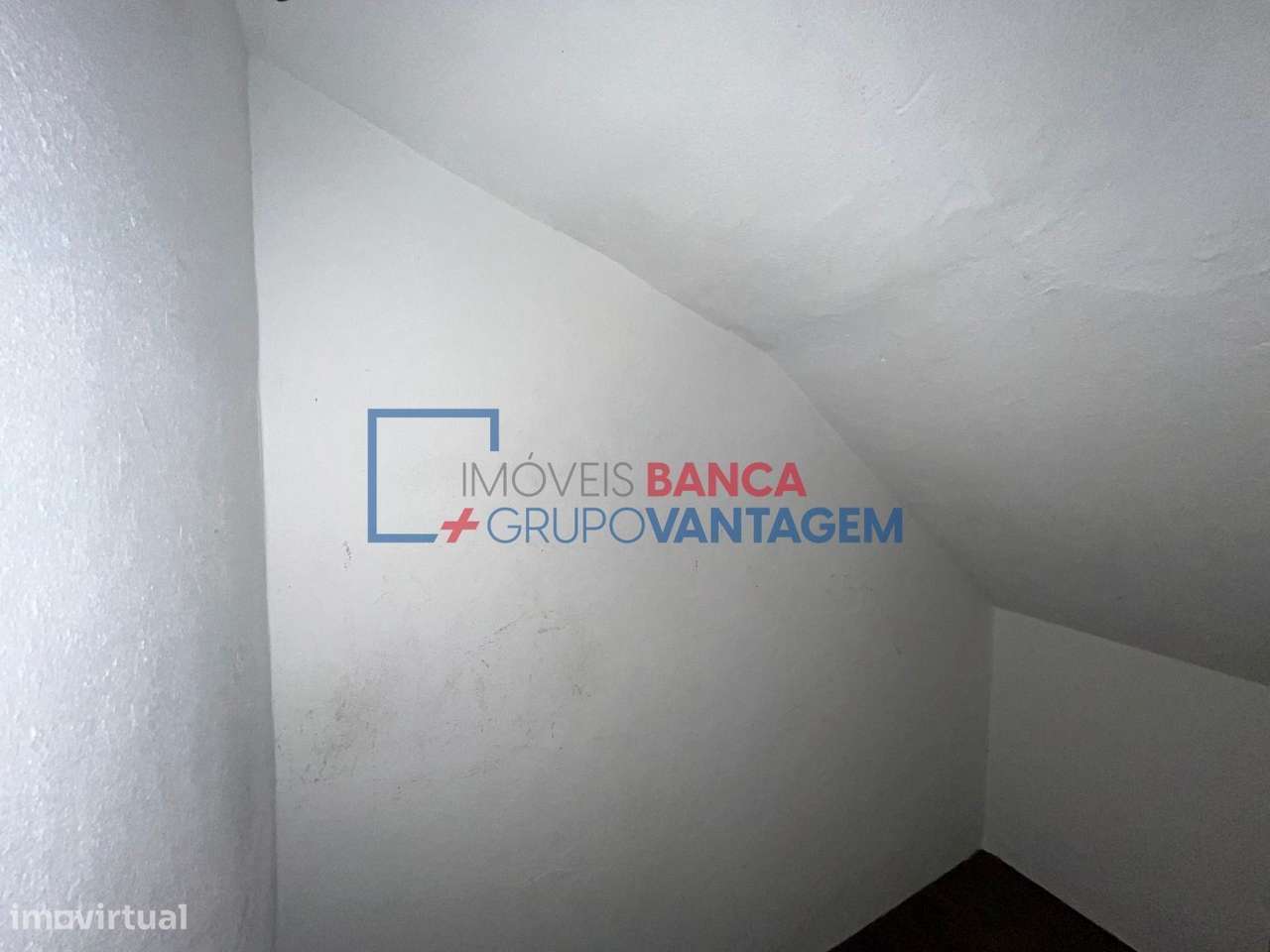 Apartamento T2 Duplex  Rio Tinto, Areosa-16