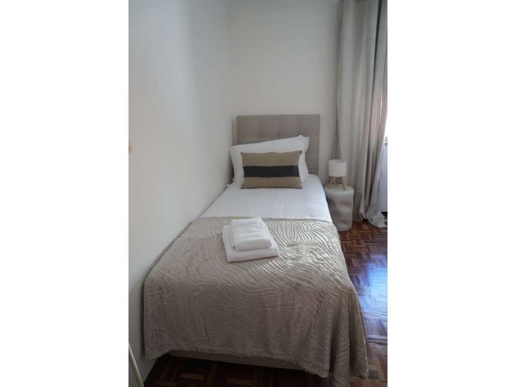 Apartamento Duplex com Licença de Alojamento Local em Alfama-14