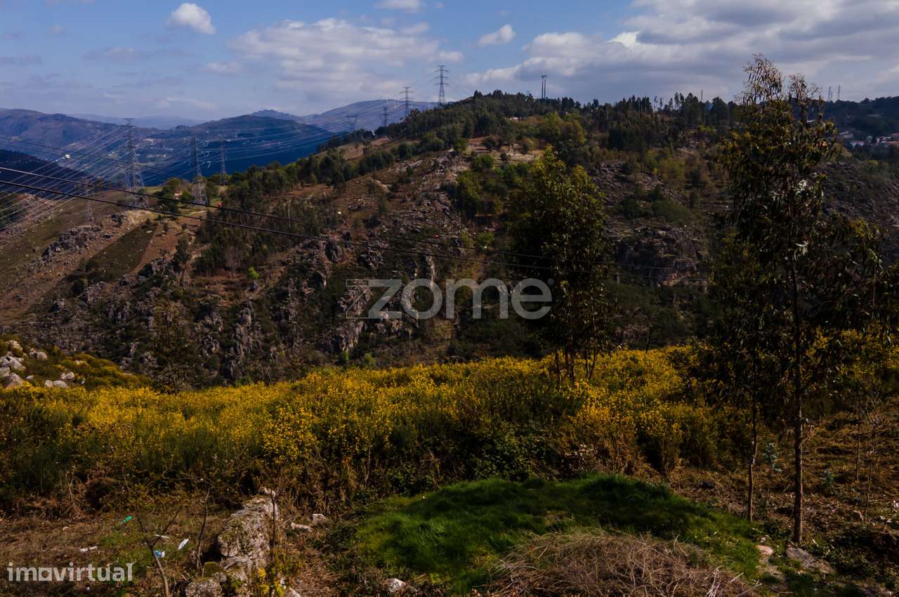 Terreno Versátil de 12.000m² em Ruivães, Vieira do Minho - Grande imagem: 5/20