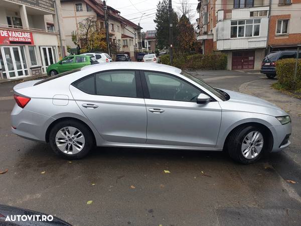 Skoda Octavia 2.0 TDI Ambition - 5