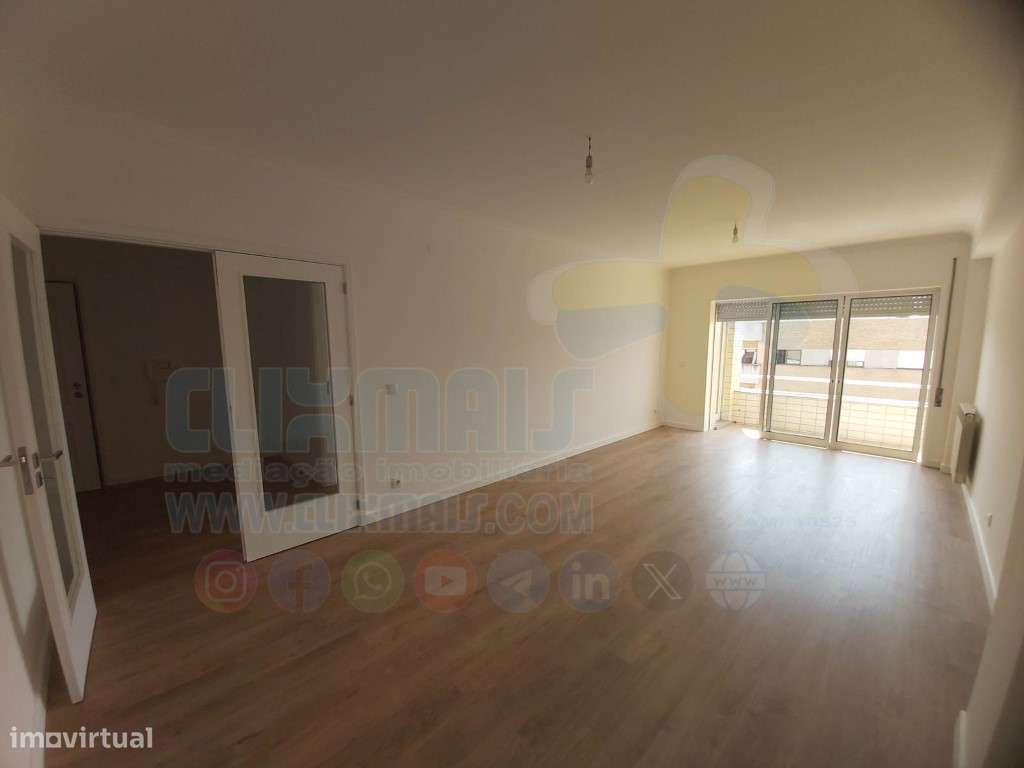 Apartamento T3 Remodelado em Lamaçães | Vistas para o Bom Jesus e S...-1