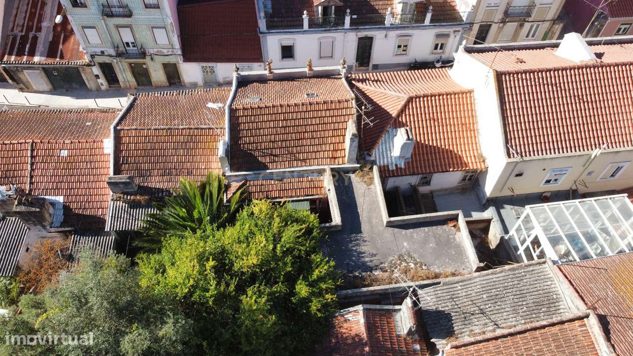 PRÉDIO DEVOLUTO PARA VENDA | PIP APROVADO | CAMPOLIDE-16