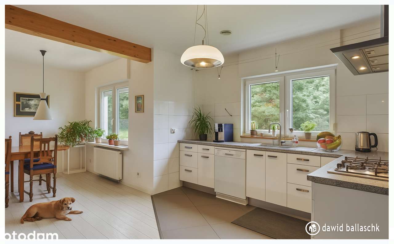 Wyjątkowy dom dwurodzinny na skraju lasu-6