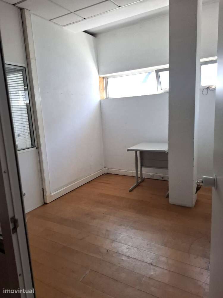 Pavilhão Industrial - Azurém-9