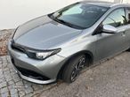 Toyota Auris Touring Sports 1.8 HSD Freestyle - 13