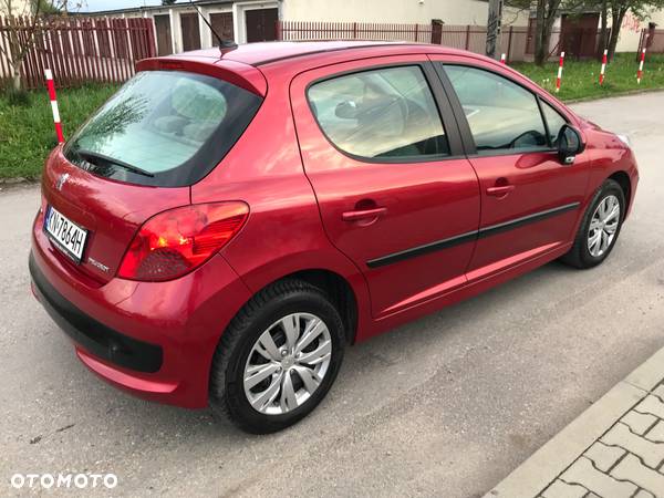 Peugeot 207 1.6 Premium - 6