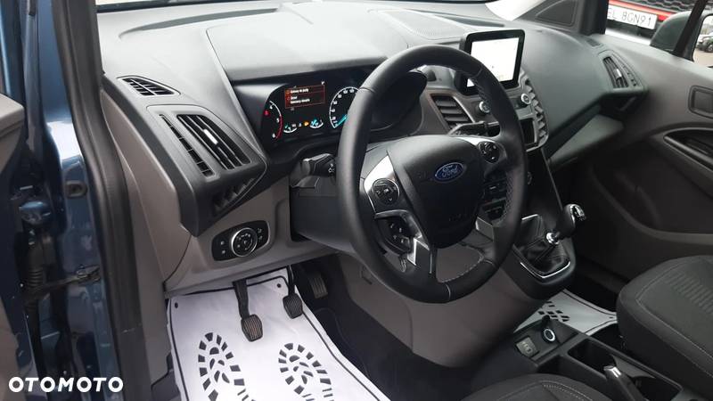 Ford Transit Connect - 8