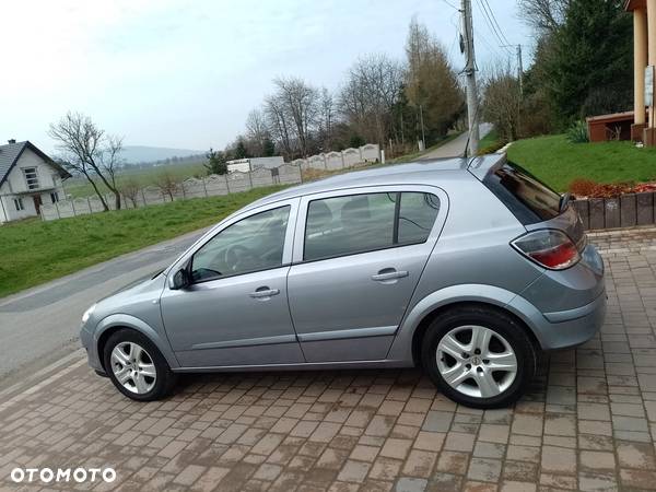 Opel Astra 1.6 Edition - 4