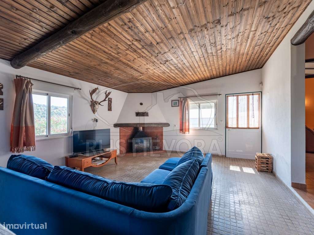 Quinta em Portel - 4,3 Ha de Tradição e Conforto-24