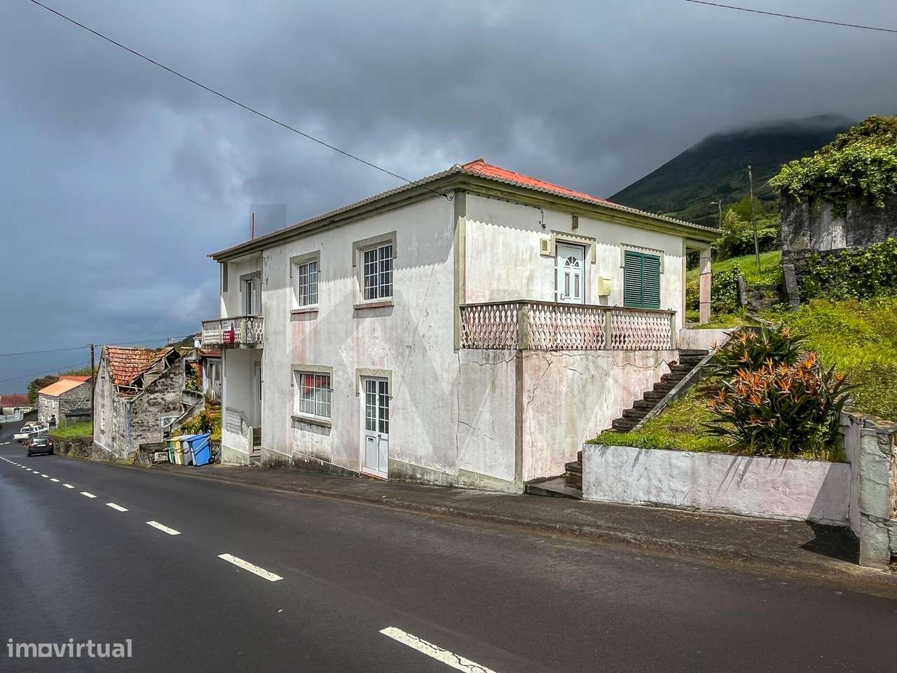 À Venda | Oportunidade de Investimento com Vista Mar nas Manadas, São-0