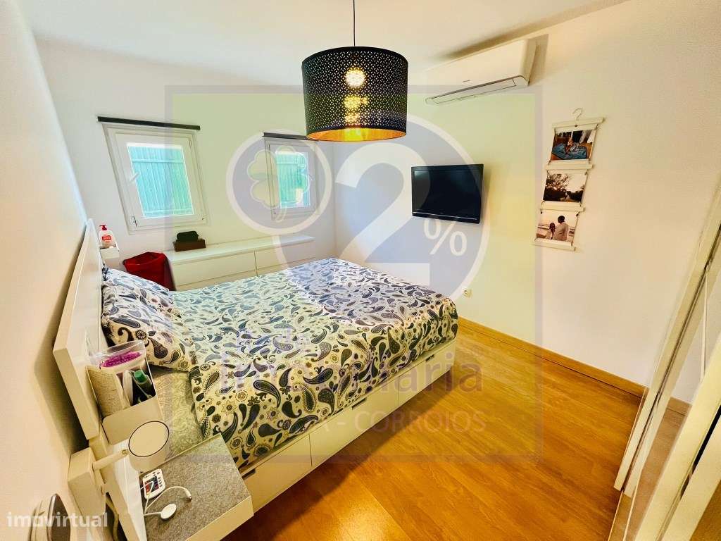 Moradia Isolada, bom espaço exterior-8