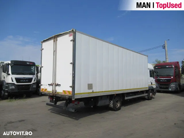 MAN TGL 12.220 4X2 BB - 4