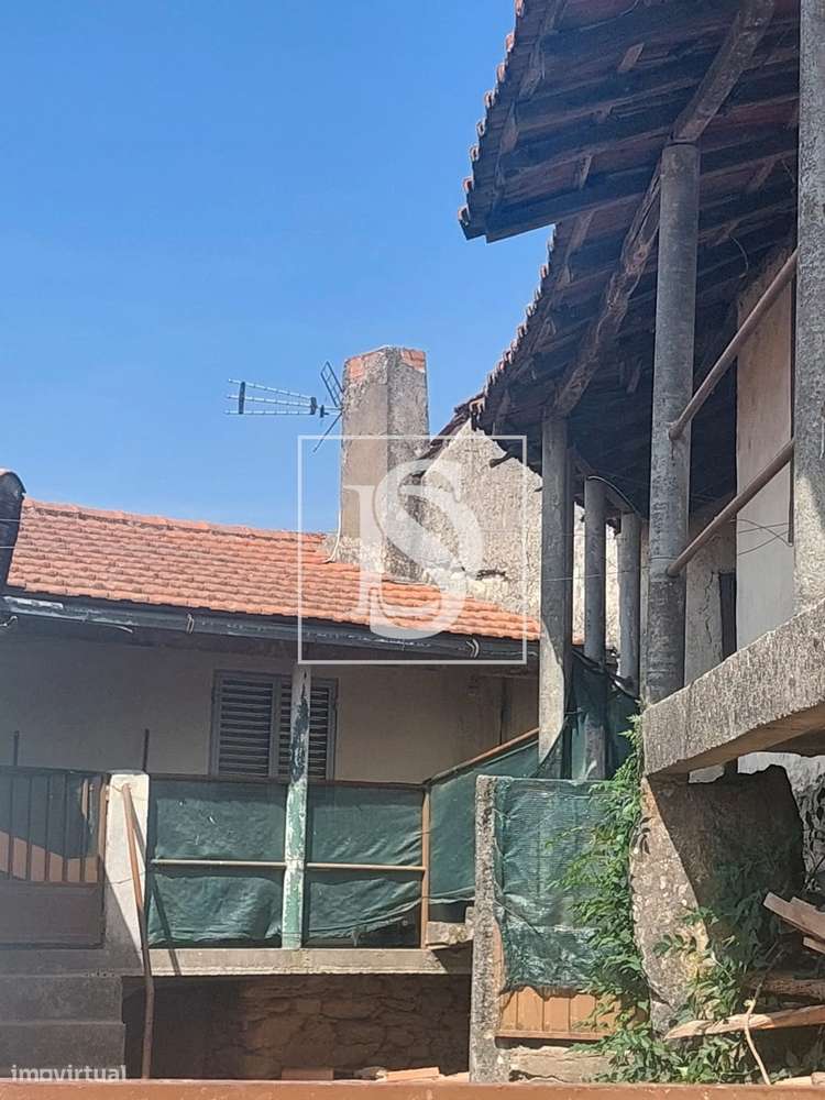 Moradia em Pedra para Restauro Vinhais-3
