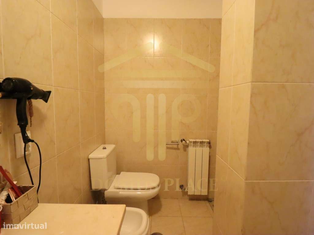 Apartamento T3 no Castelo da Maia com Terraço, 3 Frentes e Lugar de...-32