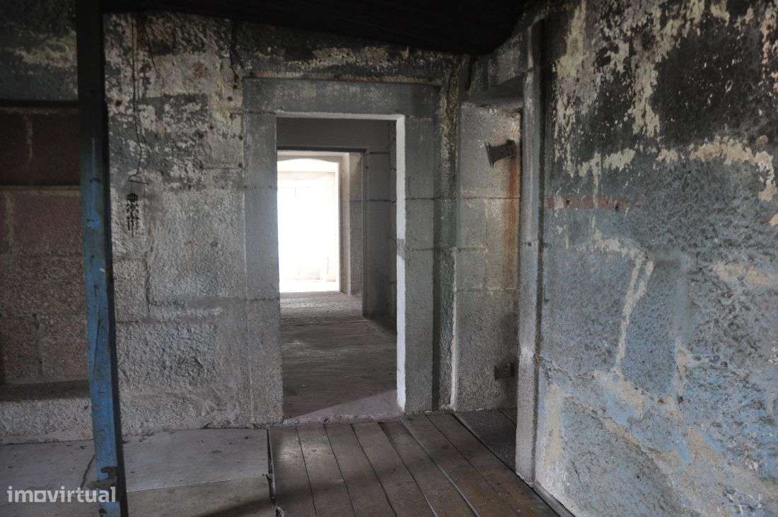 Casa para Restauro em Abação-24