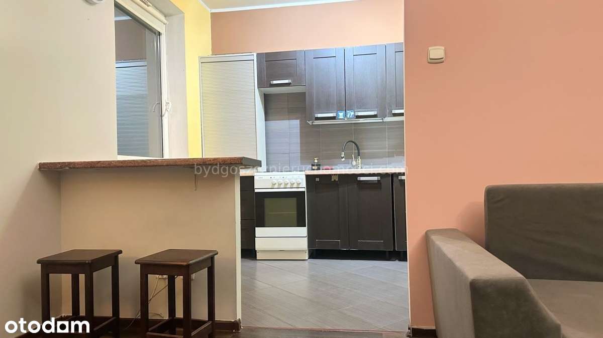 Przestronne M2  z widokiem na panoramę miasta.-5