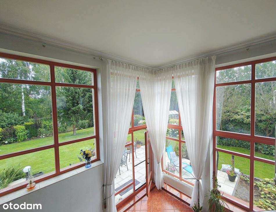 Dom o powierzchni 317m² na działce 949 m2 - Pełny obrazek: 1/15