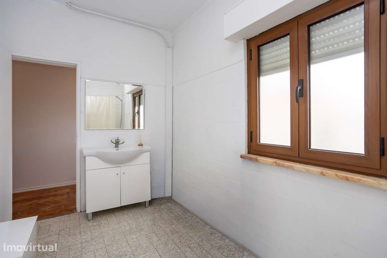 Moradia T5 com 223 m², Box e Sótão na Quinta da Peça, em Loures-27