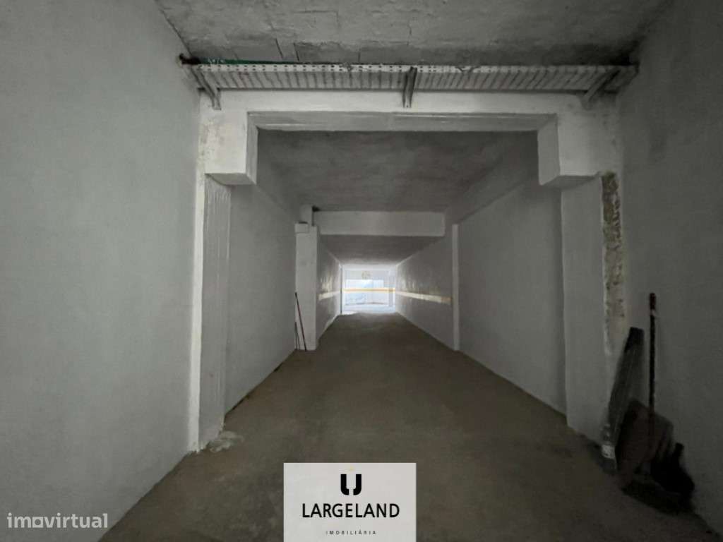 Armazém na Gafanha da Nazaré - Grande imagem: 2/5