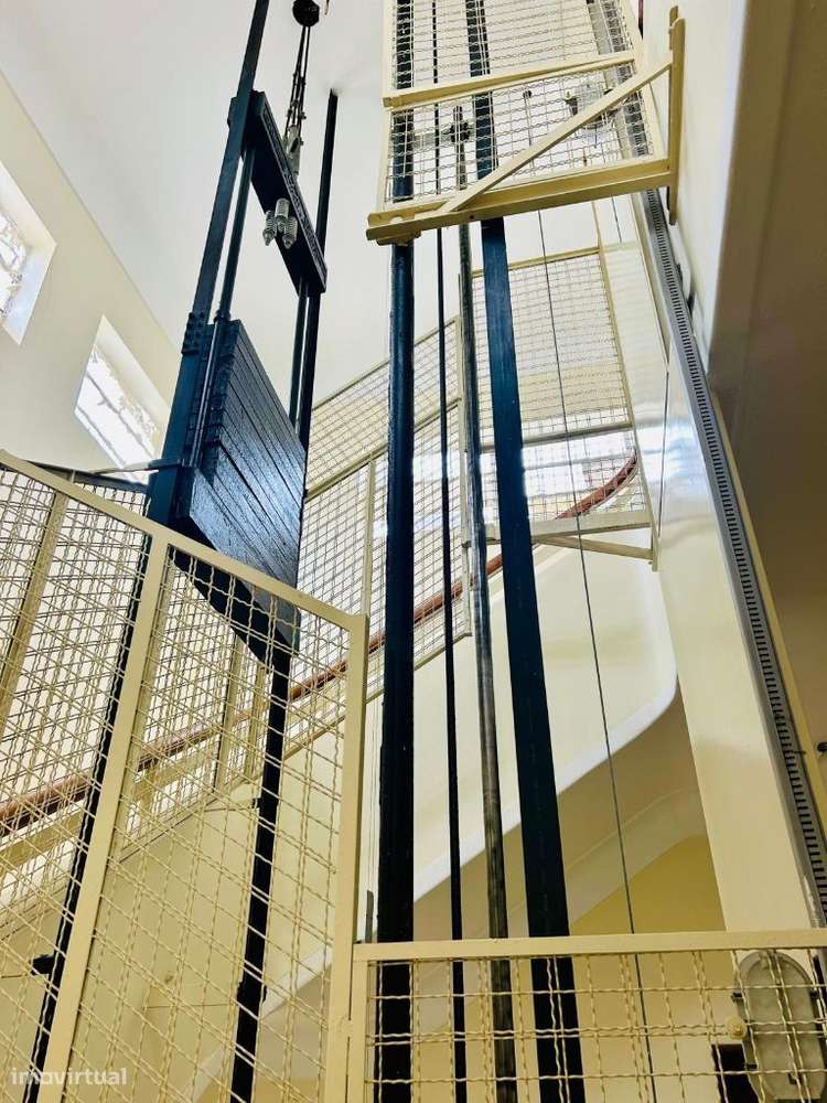 Prédio Residencial - 14 Fracções-7