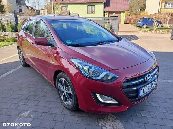 Hyundai I30 blue 1.6 CRDi Trend - 1