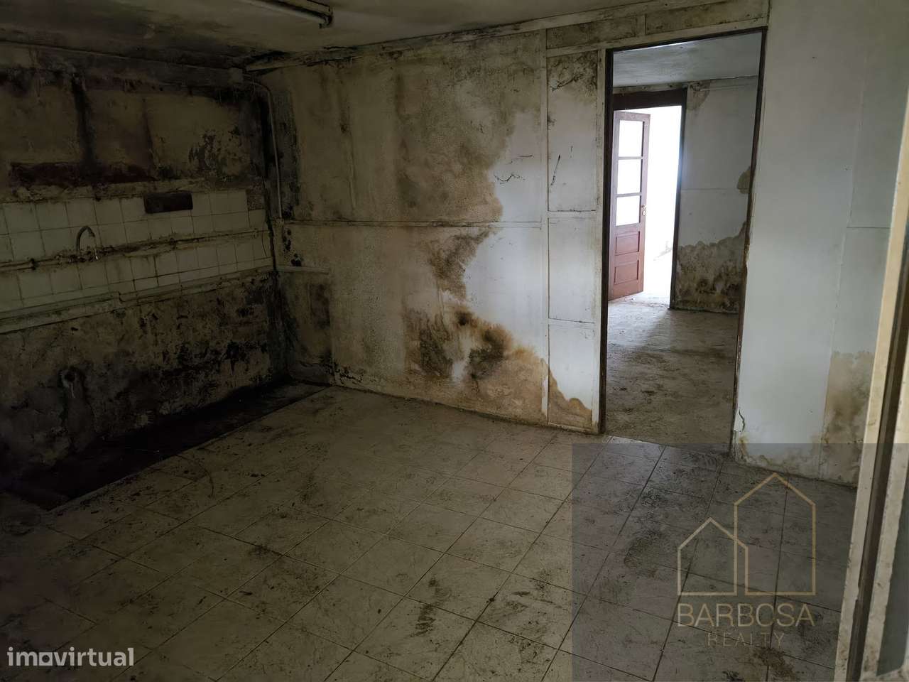 Apartamento T2 Semi-Cave  - Estação Ermesinde - Renovação - BARATO-4